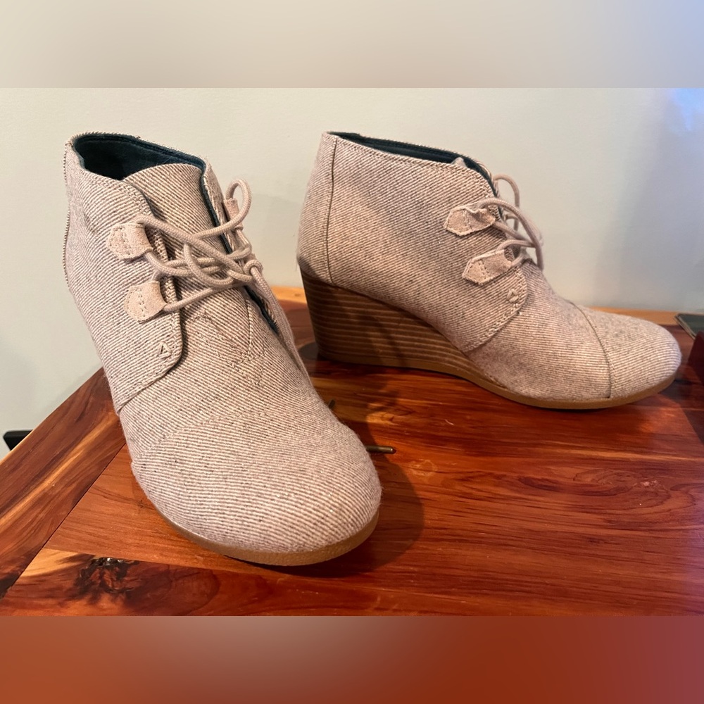 Tom’s Kala Wedge Booties